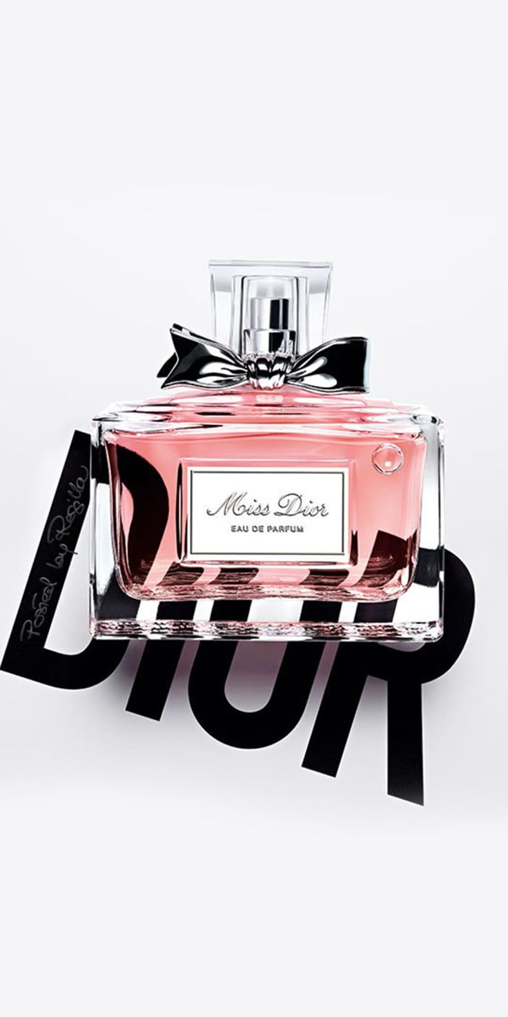 Miss Dior – Eau de Parfum
Feminine • Romantic • Timeless
