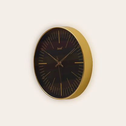 Momento wall clock