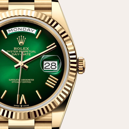 ROLEX Day-Date 41 GOLD GREEN