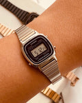 Casio vintage small dial 670