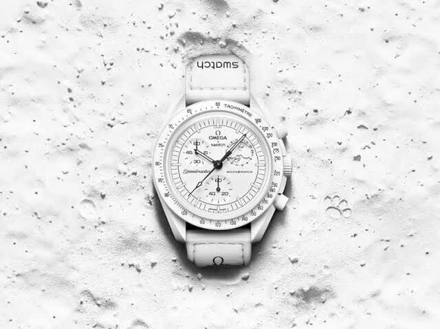 Omega Speedmaster Moonswatch white