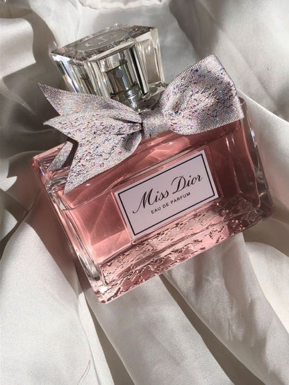 Miss Dior – Eau de Parfum
Feminine • Romantic • Timeless